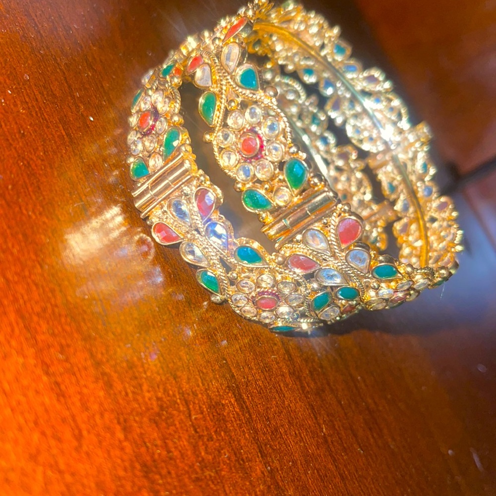 Ladies bangles